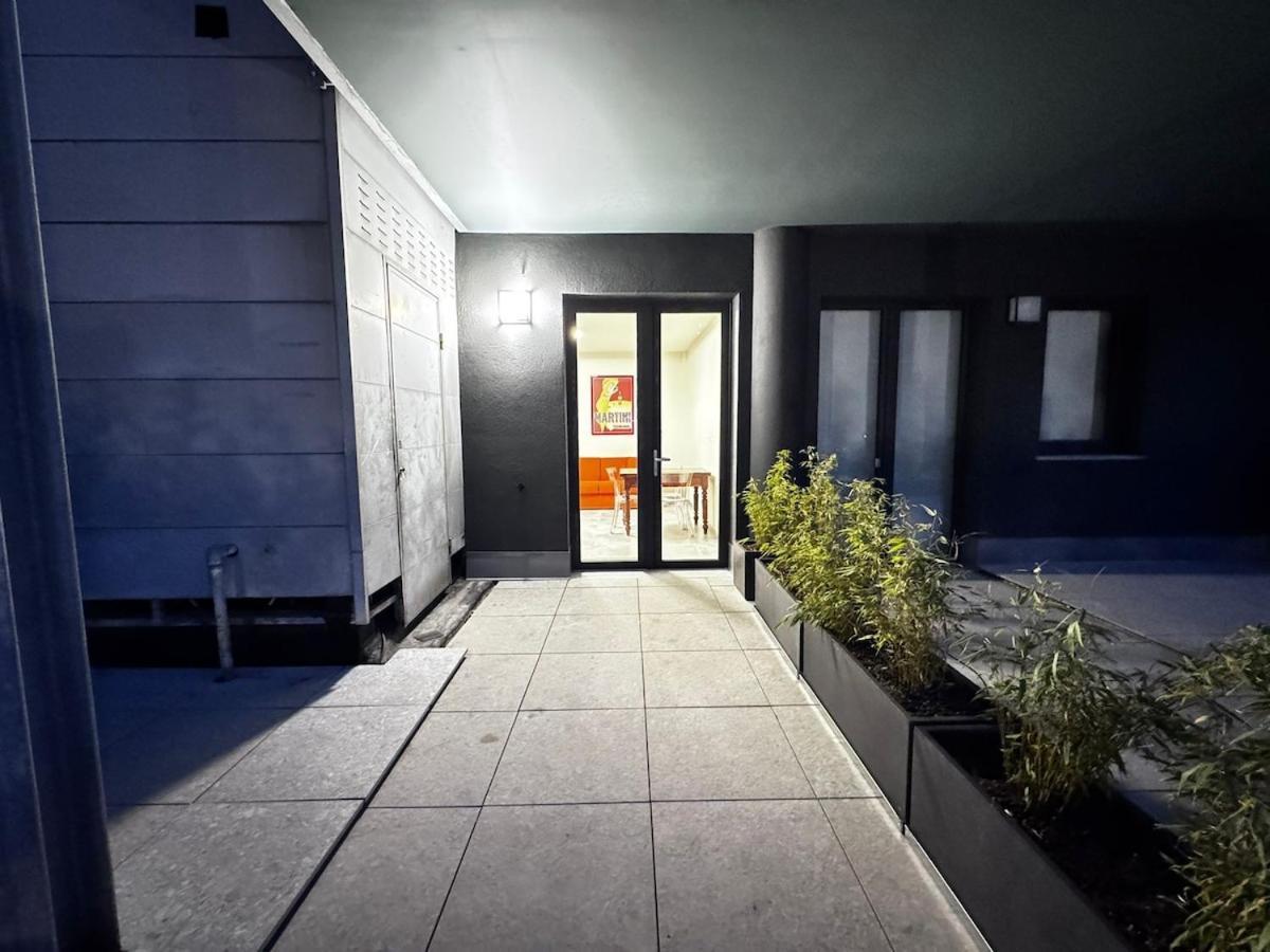 Appartamento Bilocale Con Patio Privato Torino Esterno foto