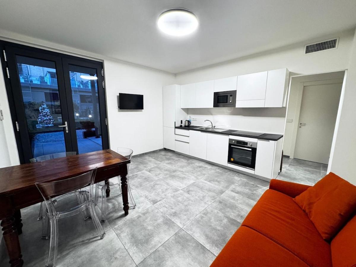 Appartamento Bilocale Con Patio Privato Torino Esterno foto